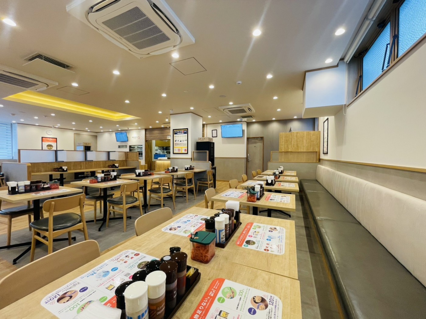 店内1